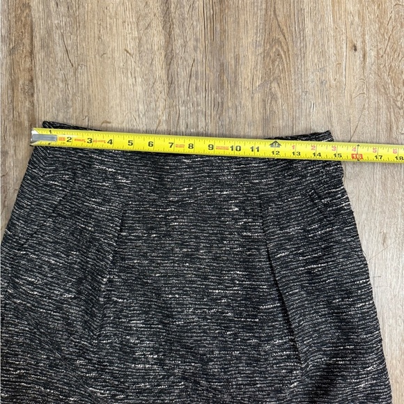 LOFT • Tweed A-Line Mini Skirt - Picture 5 of 10